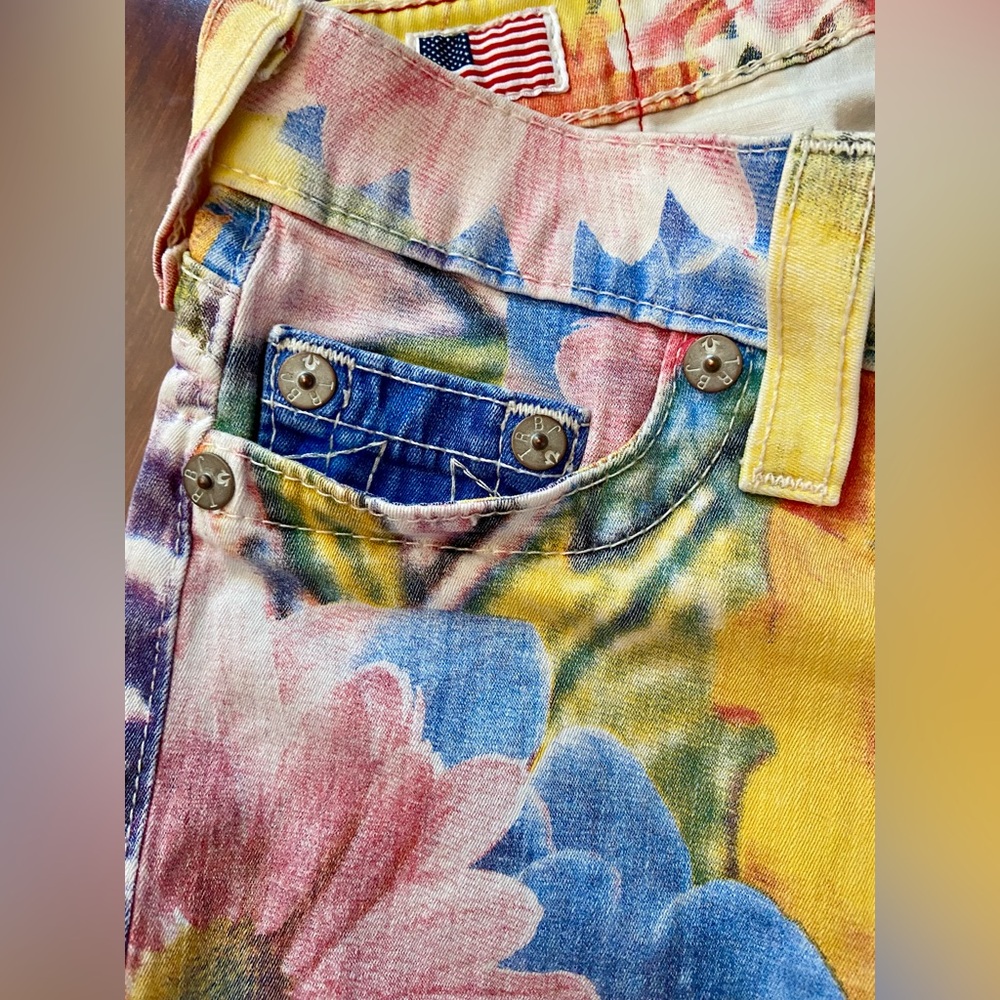 ✨HOST PICK✨ True Religion Casey Floral Skinny Jeans. Size 25 - Picture 7 of 11